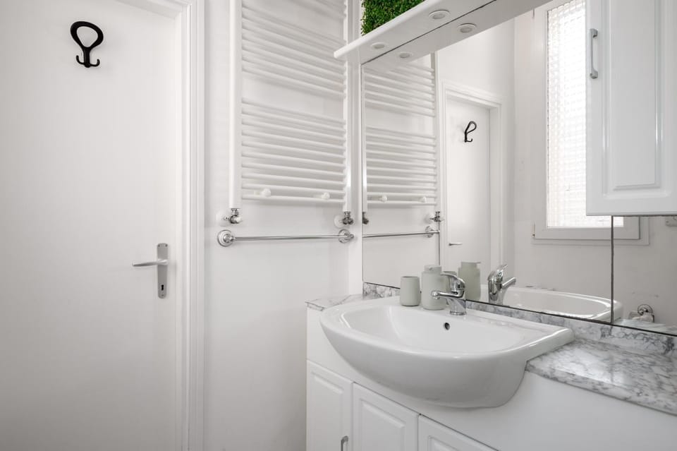 5 min da Fiera Bologna - Casa con 2 camere da letto con Parcheggio Gratuito Apartment in Bologna