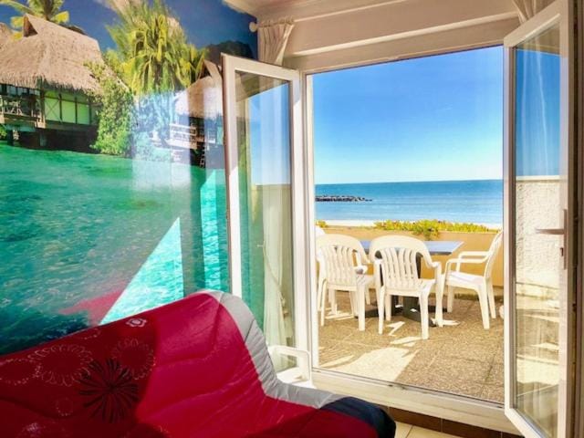 Patio, Living room, Garden view, Sea view