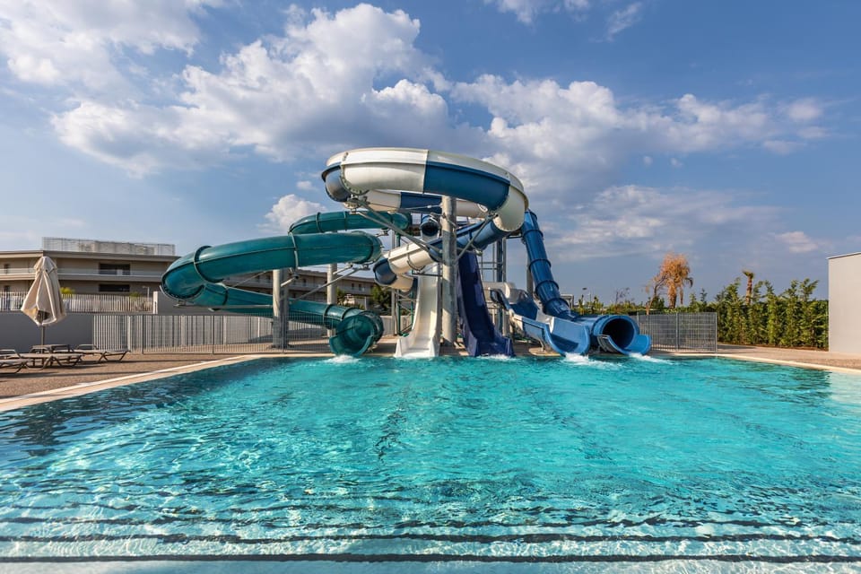 Aqua park, Swimming pool