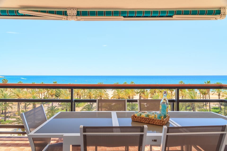 Balcony/Terrace, Dining area, Sea view