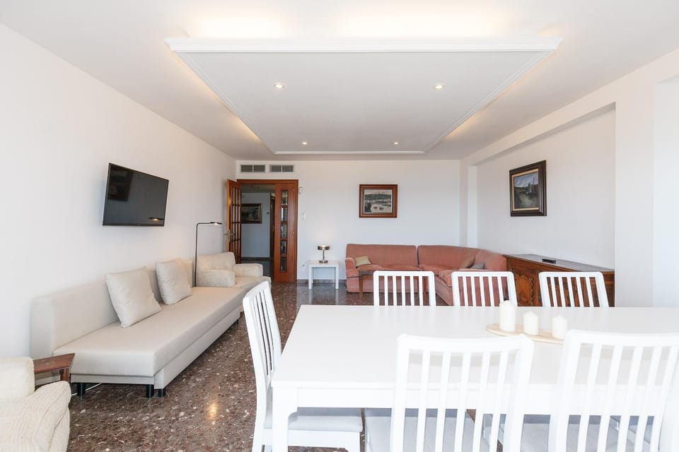 TV and multimedia, Living room, Dining area