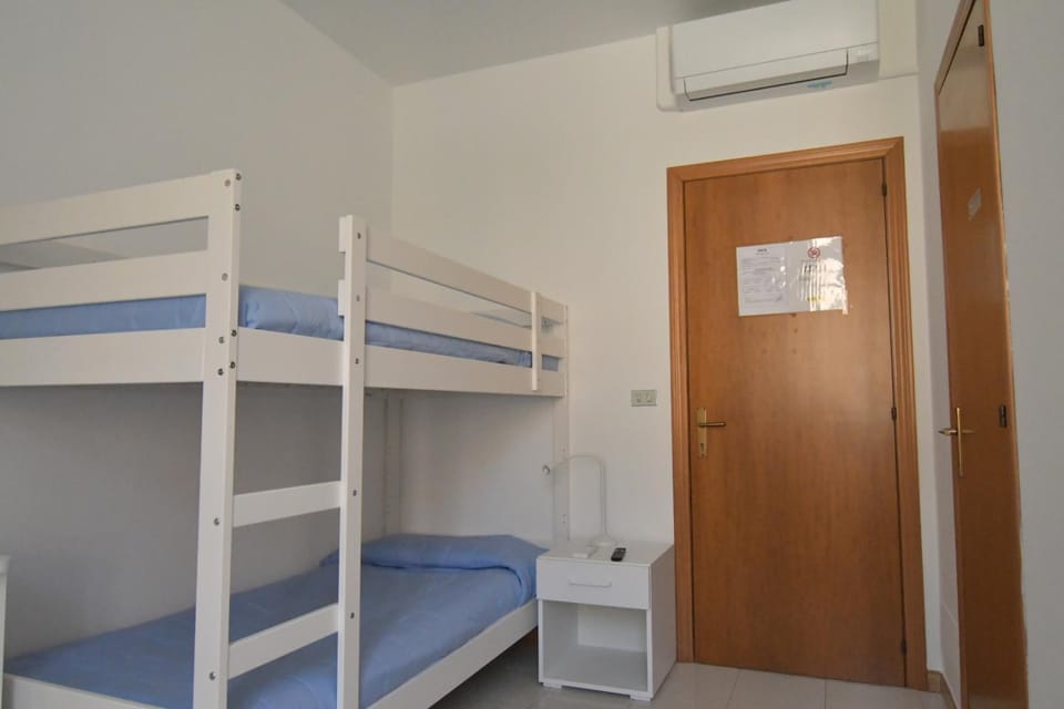 bunk bed