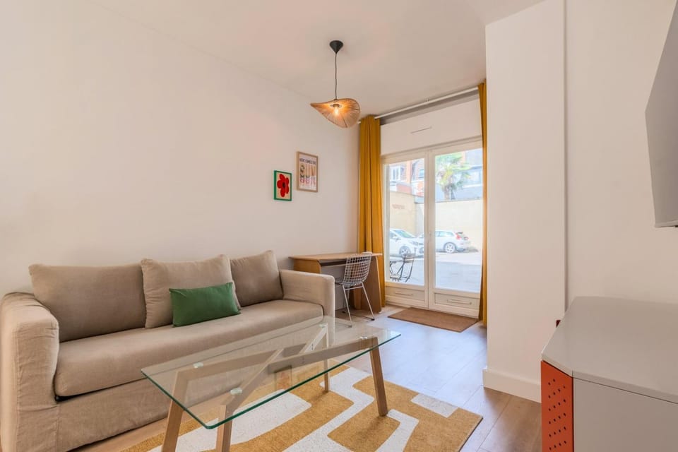 T2 confortable et bien équipé proche métro Apartment in Lille