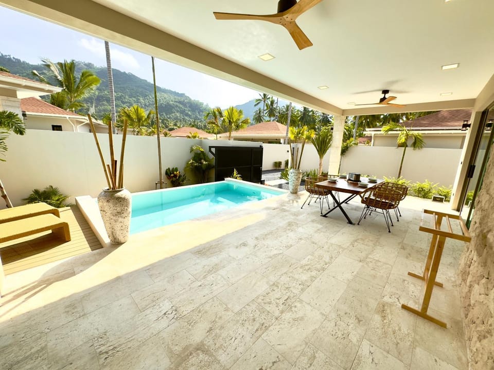 Patio, Swimming pool