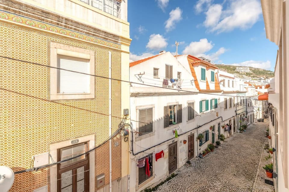 GuestReady - Sunny Sesimbra Escape Apartment in Sesimbra