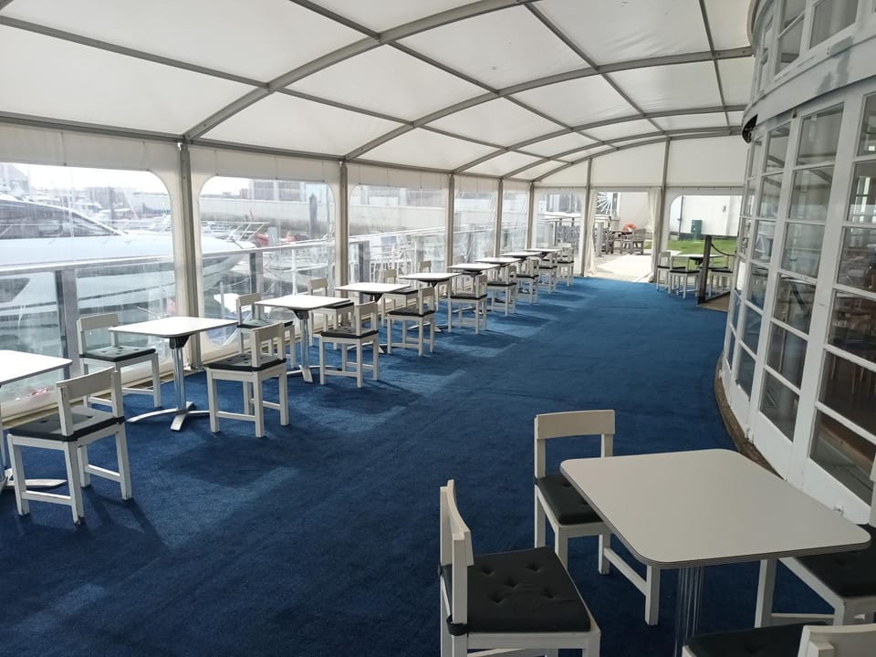 Seating area