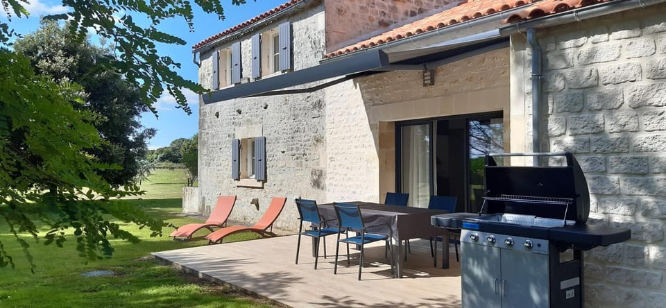 Gîte Garouille House in Nouvelle-Aquitaine