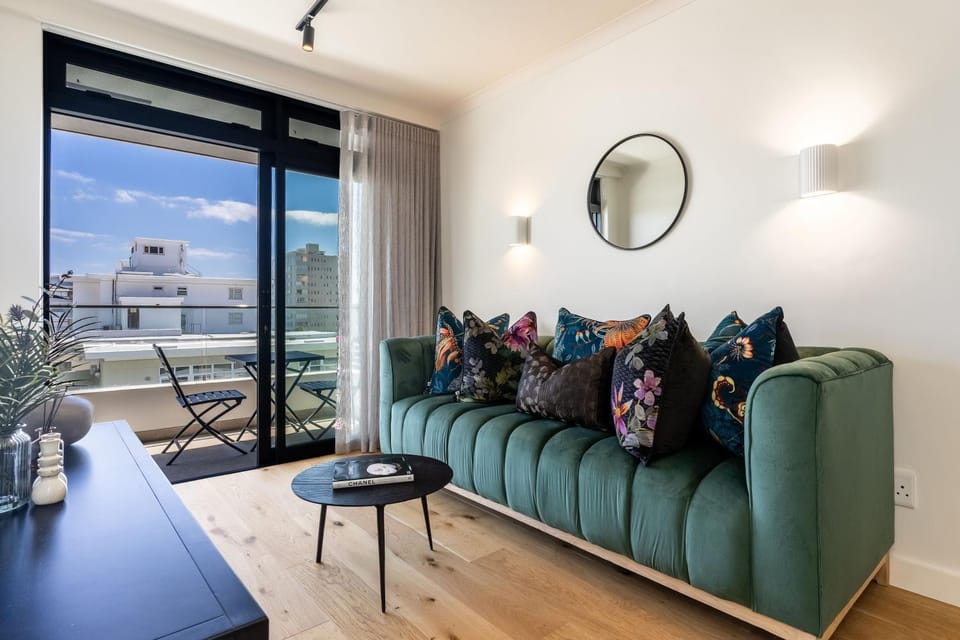 Topaz Views - Luxury Apt in Sea Point with views Apartment in Sea Point