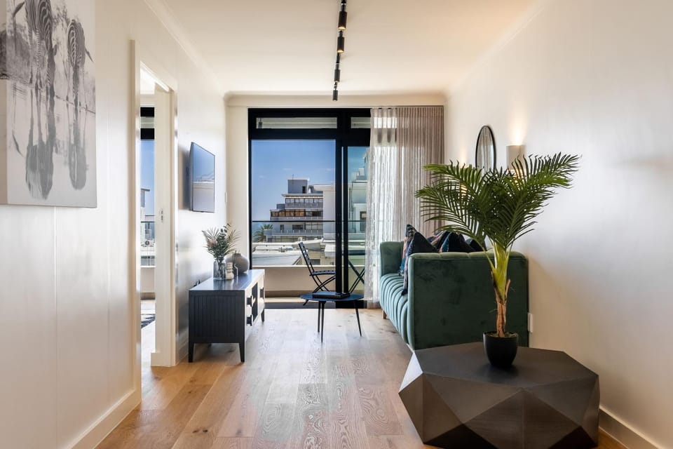 Topaz Views - Luxury Apt in Sea Point with views Apartment in Sea Point