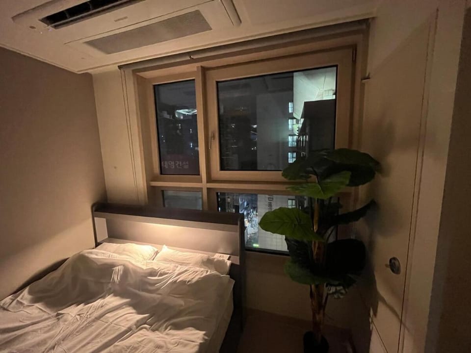 gangnam sinnonhyeon #3306 Apartment in Seoul