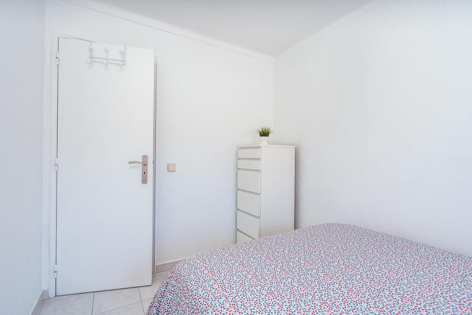 Property building, Living room, Bedroom