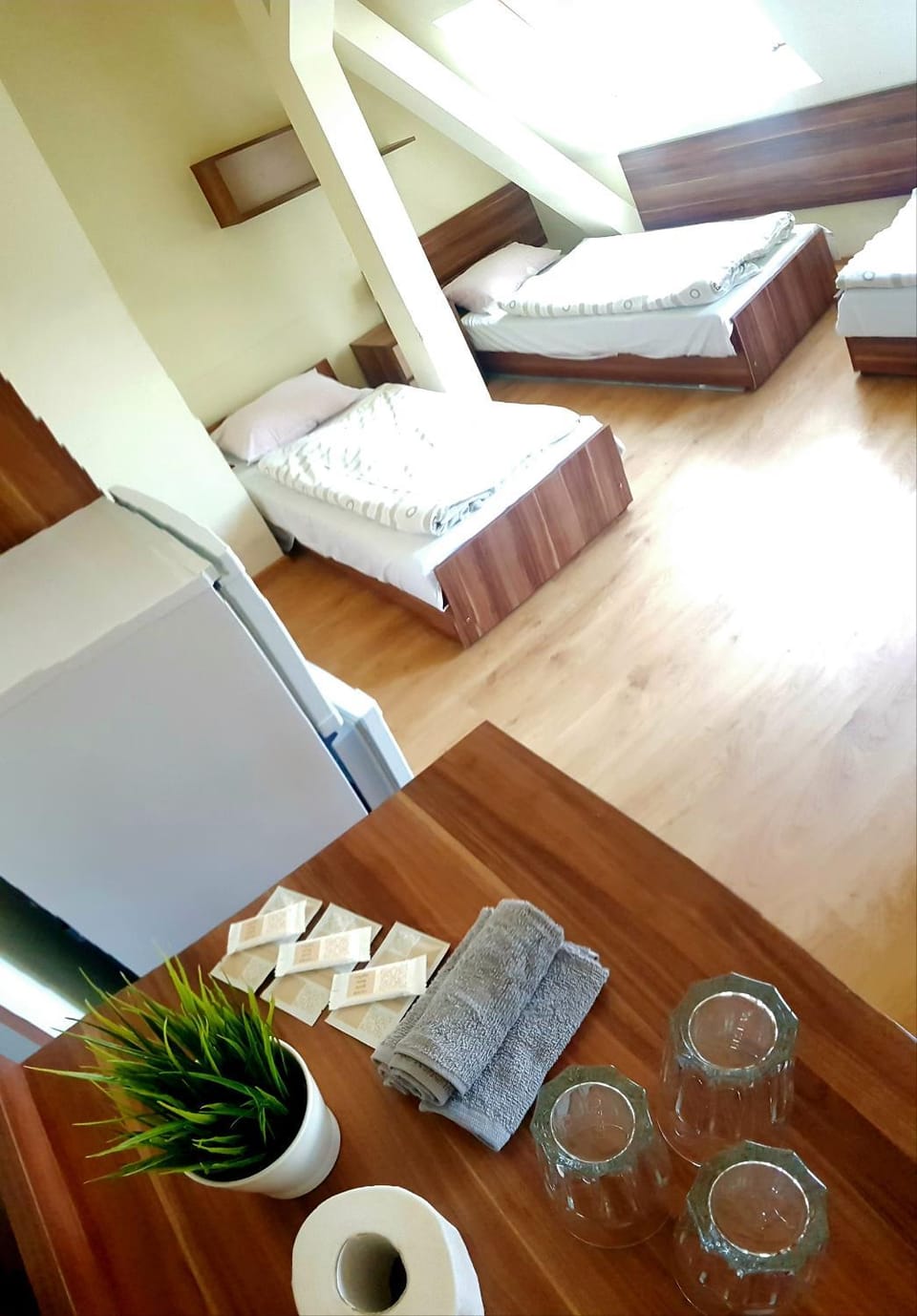 Bed, Living room, Photo of the whole room, Bedroom