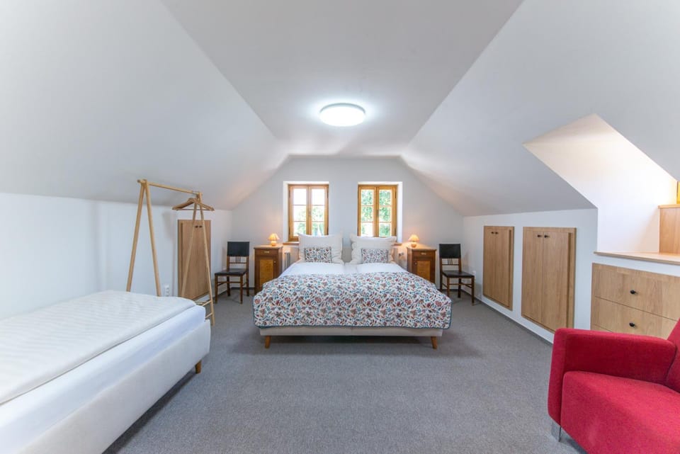 Photo of the whole room