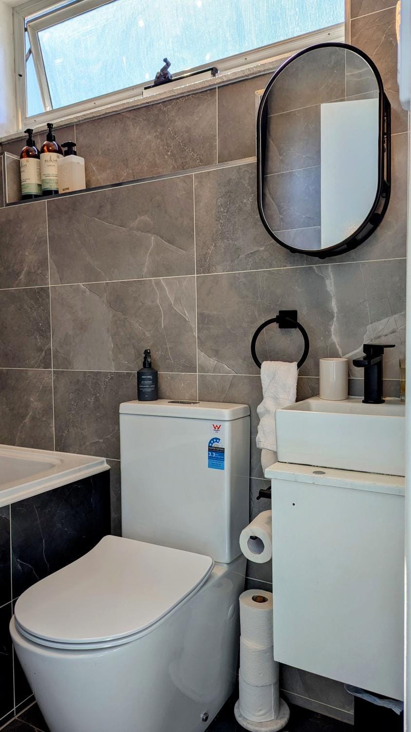 Toilet, Bathroom