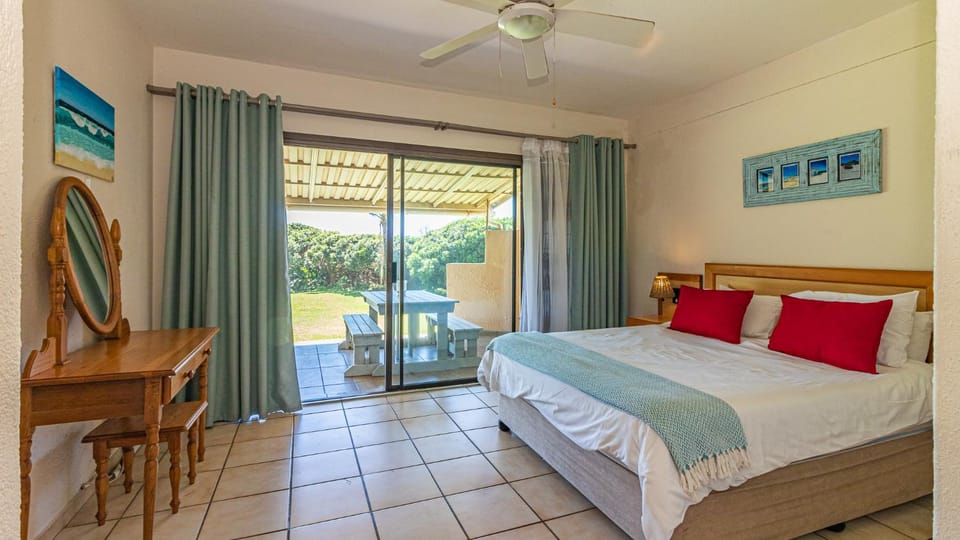 Bed, Seating area, Bedroom