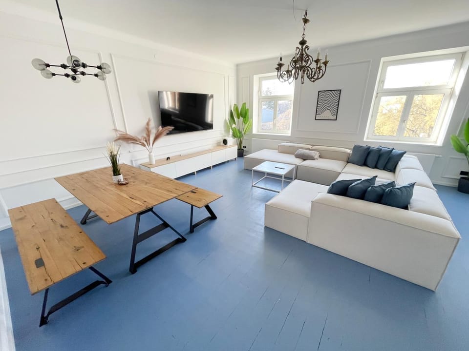 TV and multimedia, Living room