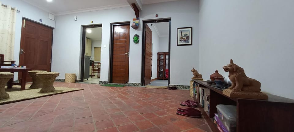 Suku Dhuku Home Stay - Cozy & Peaceful 2BHK Flat Near Tsoknyi Monastery Apartment in Bagmati Province, Nepal