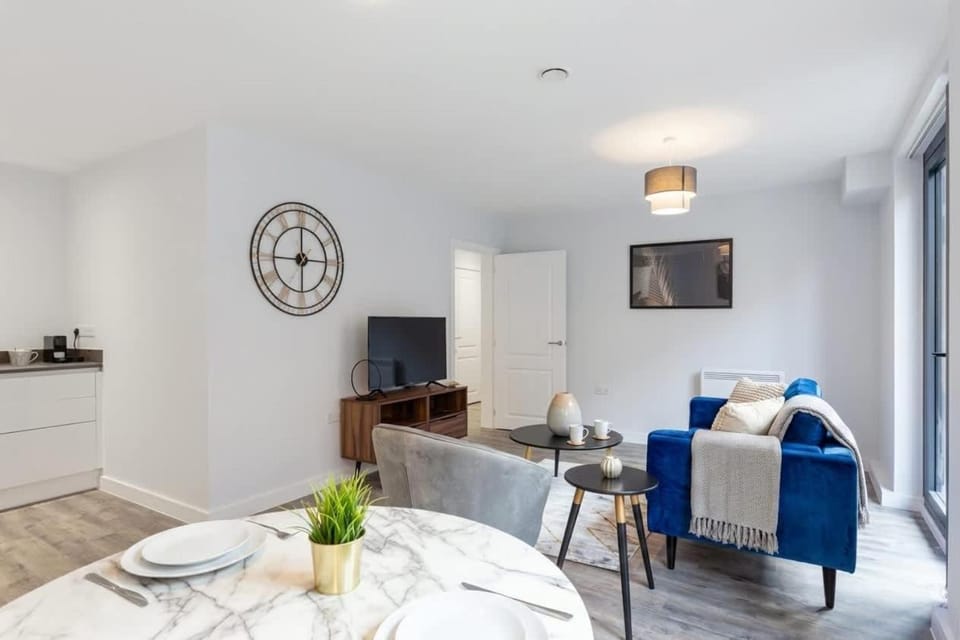 1BR Apartment in Heart of Birmingham w Balcony Apartment in Birmingham
