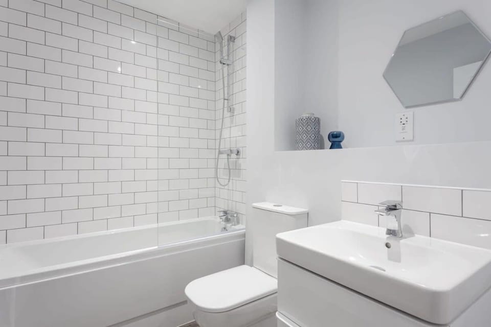 1BR Apartment in Heart of Birmingham w Balcony Apartment in Birmingham