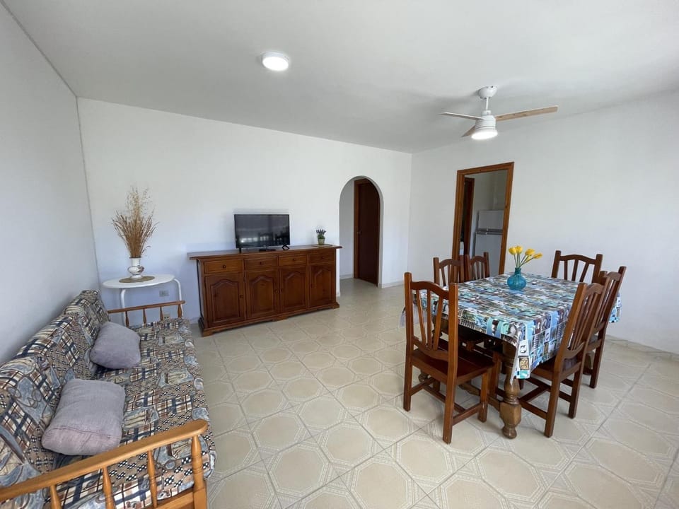 TV and multimedia, Living room, Dining area