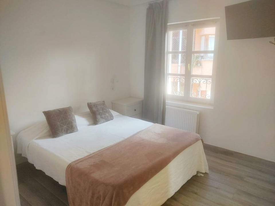 Apartamento HOTEL LAUAXETA Hotel in Basque Country