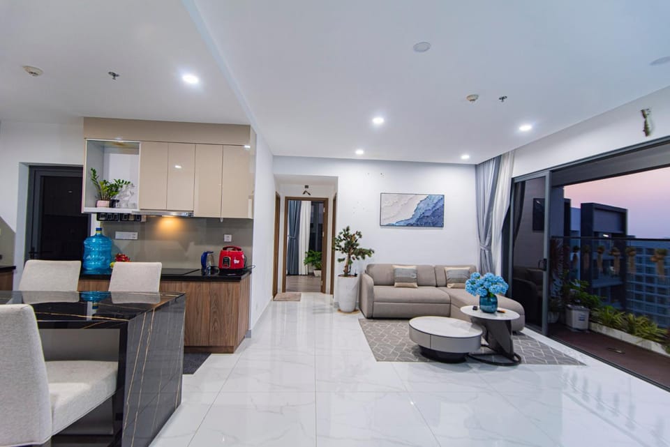 Bed, TV and multimedia, Kitchen or kitchenette, Living room, Photo of the whole room, Seating area
