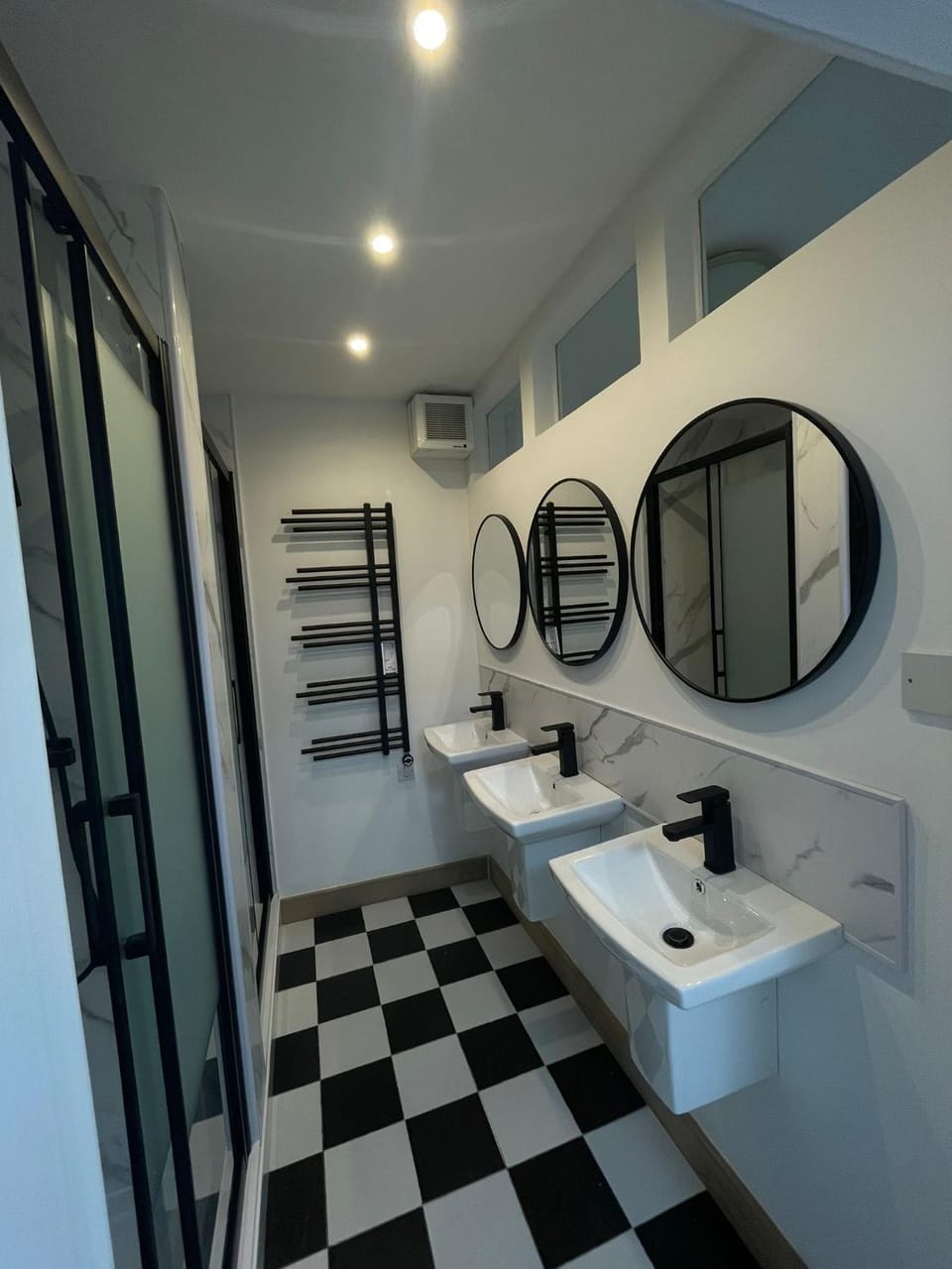 Squarezzz - Group Accommodation Apartment hotel in Edinburgh