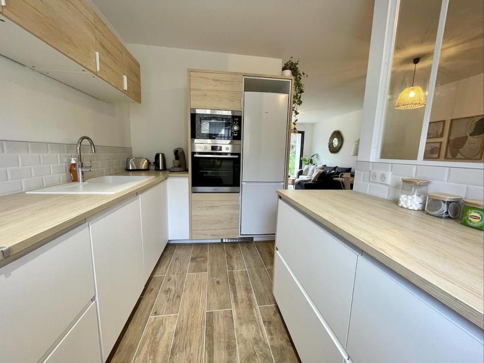 Spacious house for up to 10 people in Vertou House in Pays de la Loire