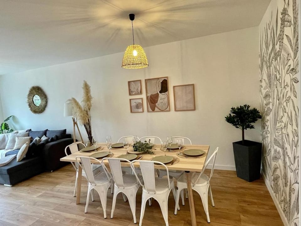 Spacious house for up to 10 people in Vertou House in Pays de la Loire