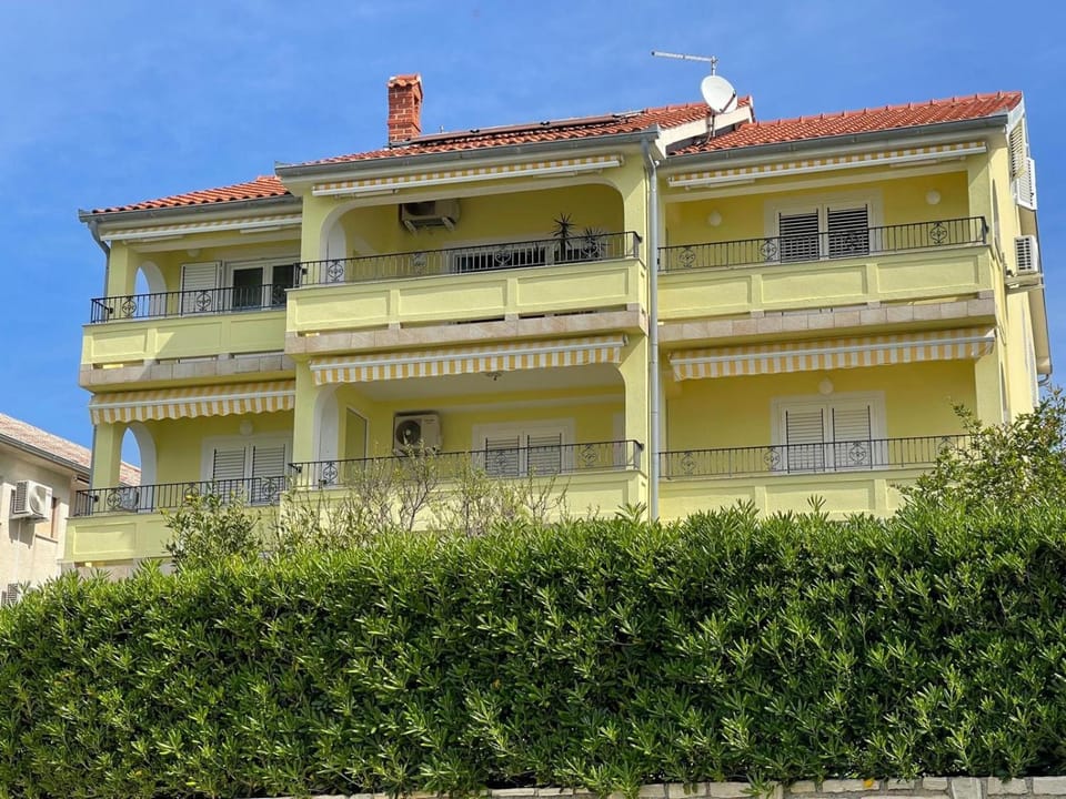 Apartments Kaja Apartment in Lika-Senj County