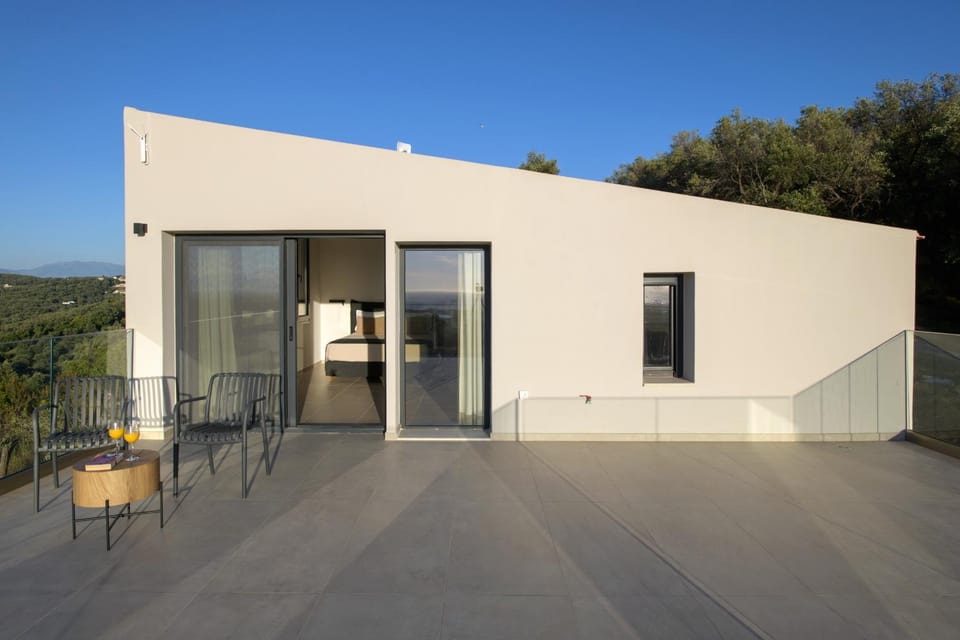Property building, View (from property/room), Balcony/Terrace