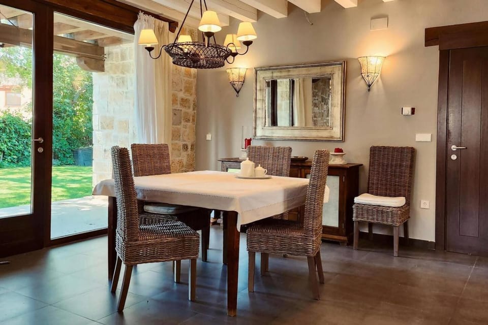 El Hogar el Fresno Premium, Casa Rural 4 * House in Sierra Norte
