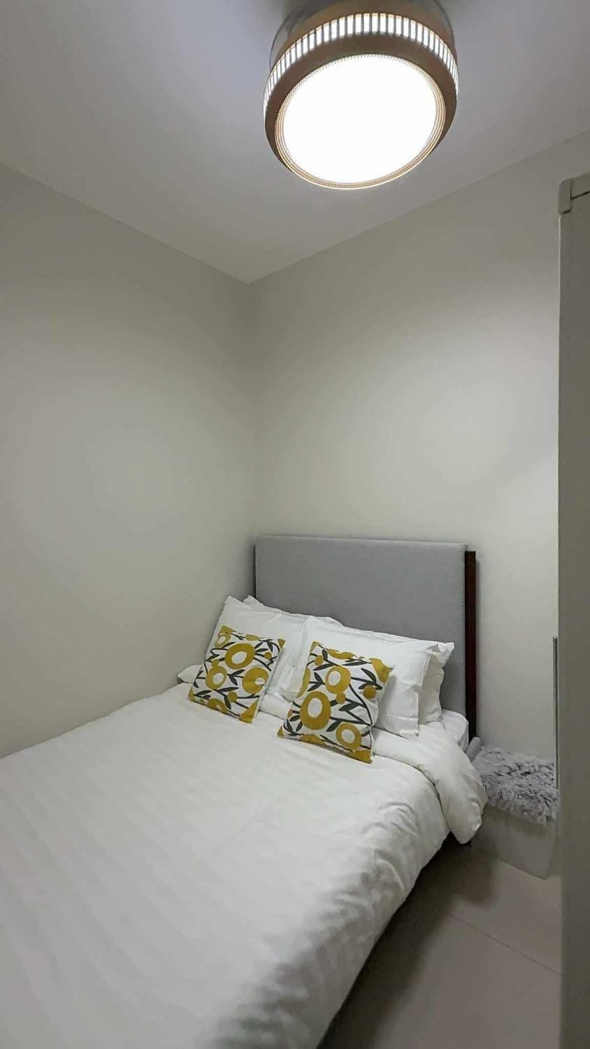 Stylish and Comfy Condominium Apartment in Las Pinas