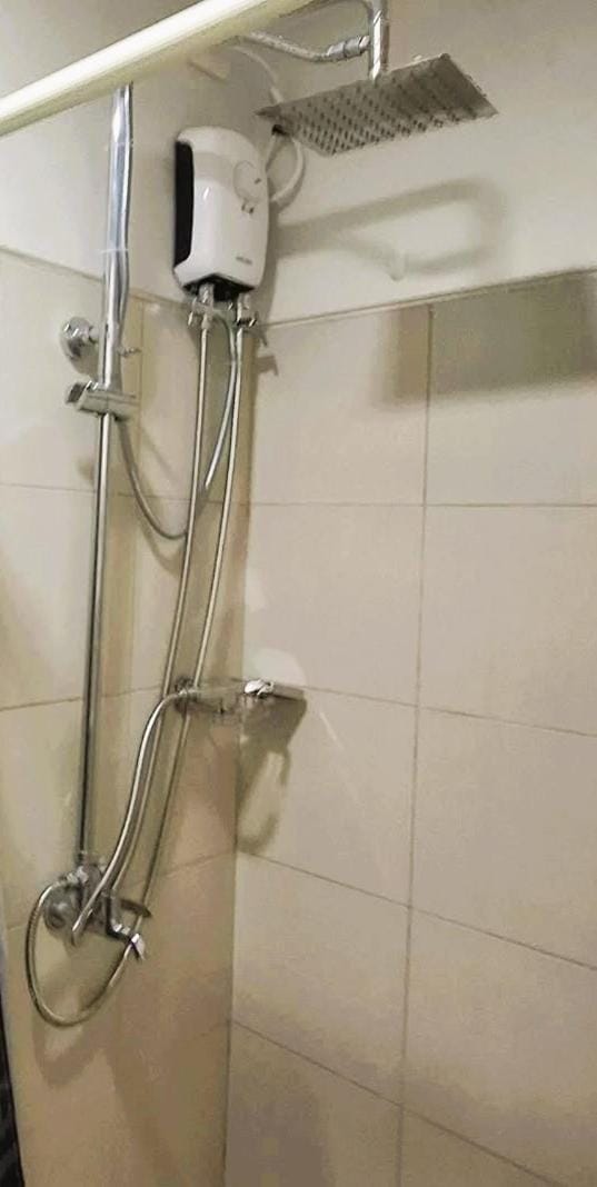 Stylish and Comfy Condominium Apartment in Las Pinas