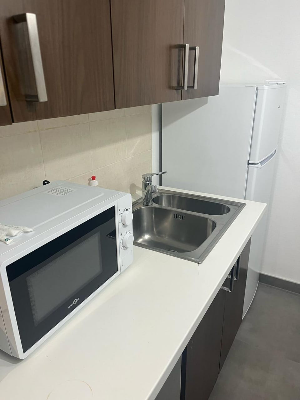 Kitchen or kitchenette, oven, stove