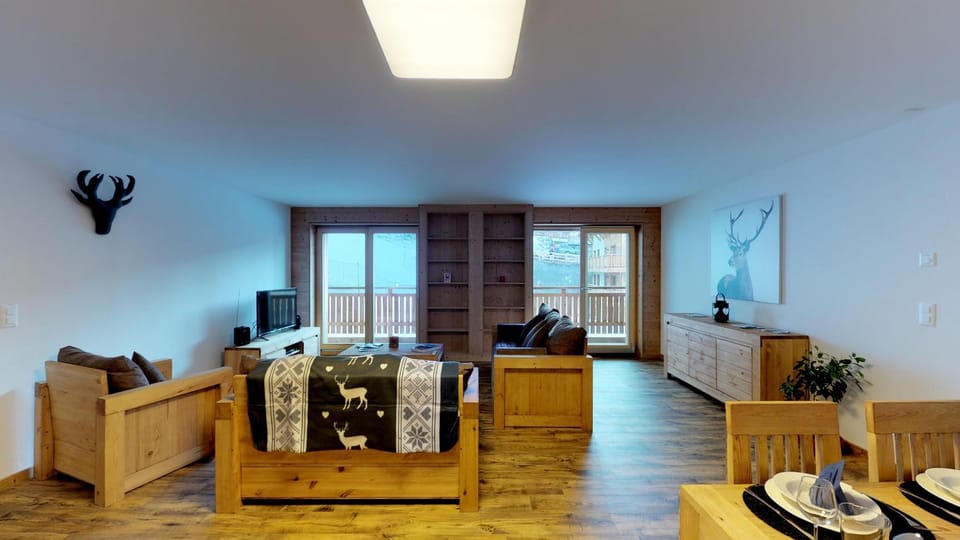 Communal lounge/ TV room, Living room