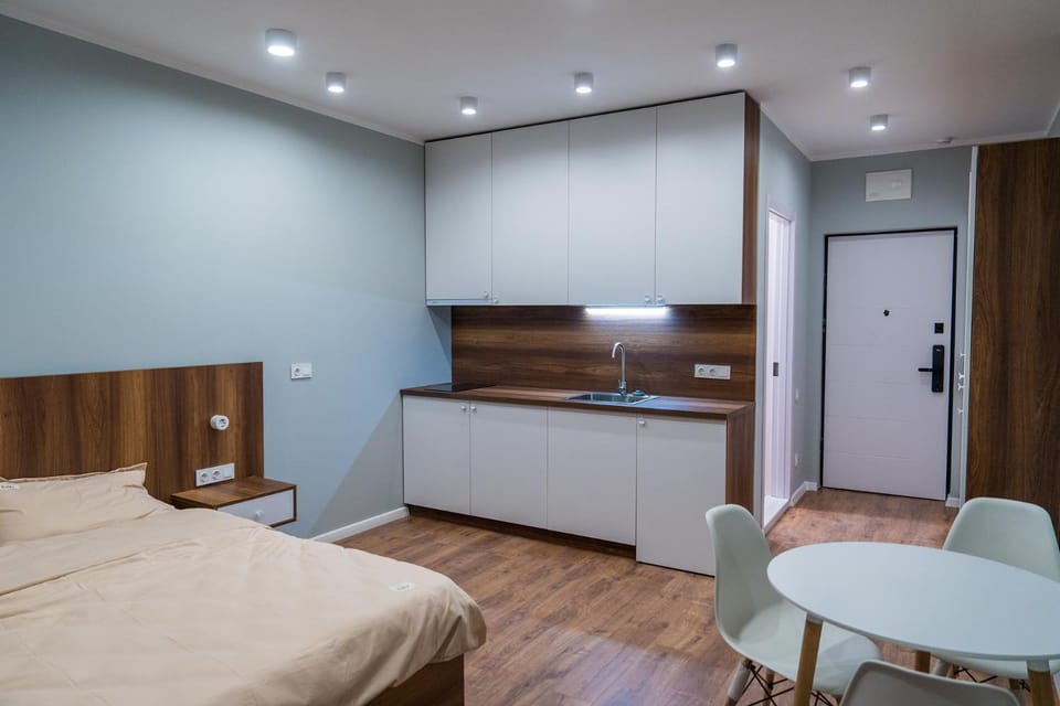 Bed, Kitchen or kitchenette, Photo of the whole room, Bedroom