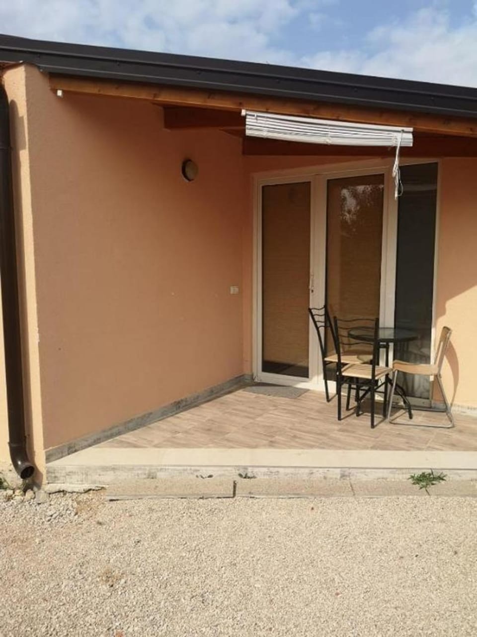 Patio, Facade/entrance, Balcony/Terrace
