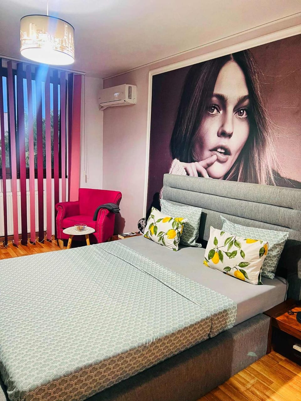 Apartament Gossip XOXO Apartment in Romania