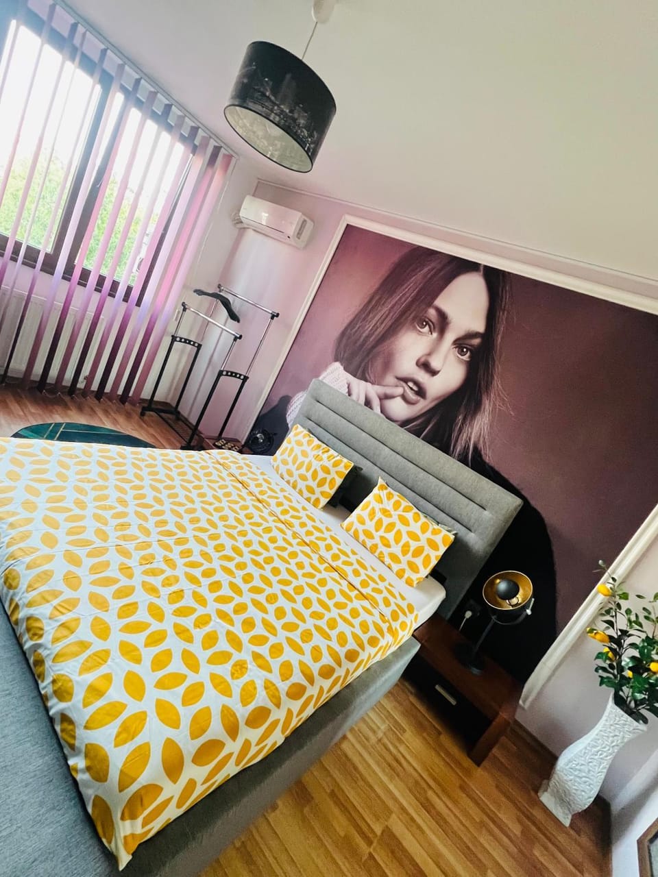 Apartament Gossip XOXO Apartment in Romania