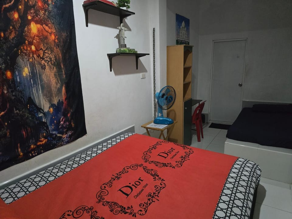 Jatujak Bangkok guesthouse R8 Vacation rental in Bangkok