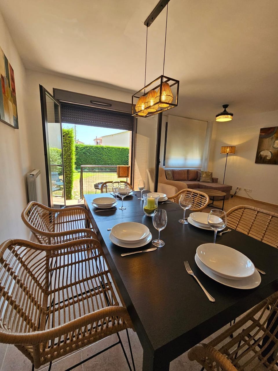 Garden, Living room, Seating area, Dining area