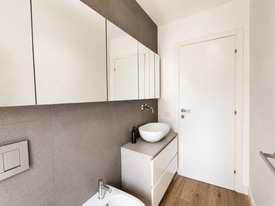 Toilet, Bathroom, washing machine