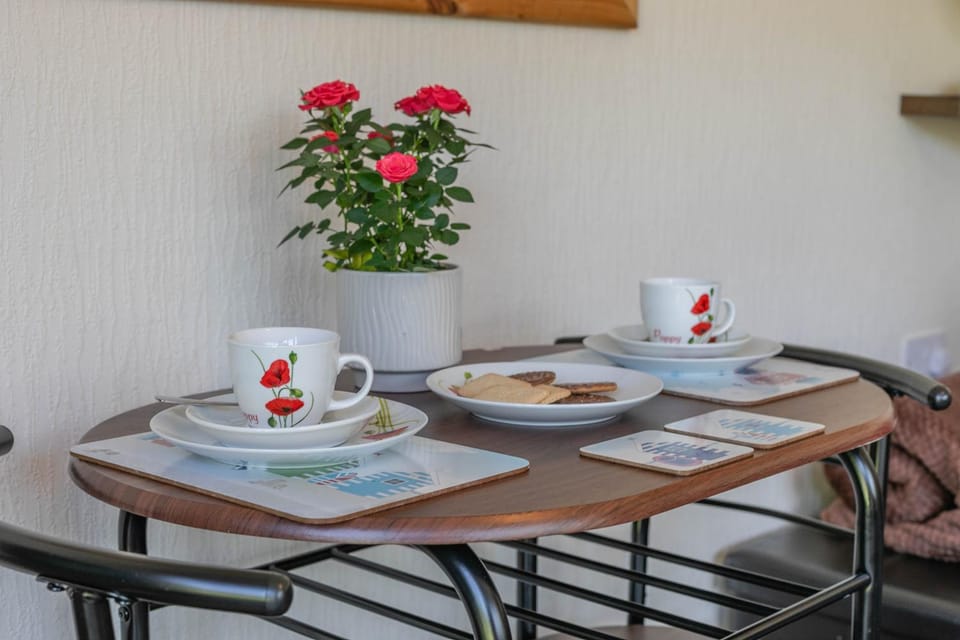 The Nest - Perfect coastal bolthole in Mundesley, Crabpot Cottages, Sheringham Apartment in Mundesley