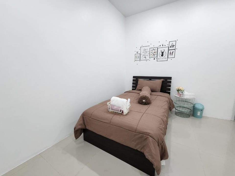 Baan Nimman 1 บ้านนิมมาน 1 Villa in Chiang Mai