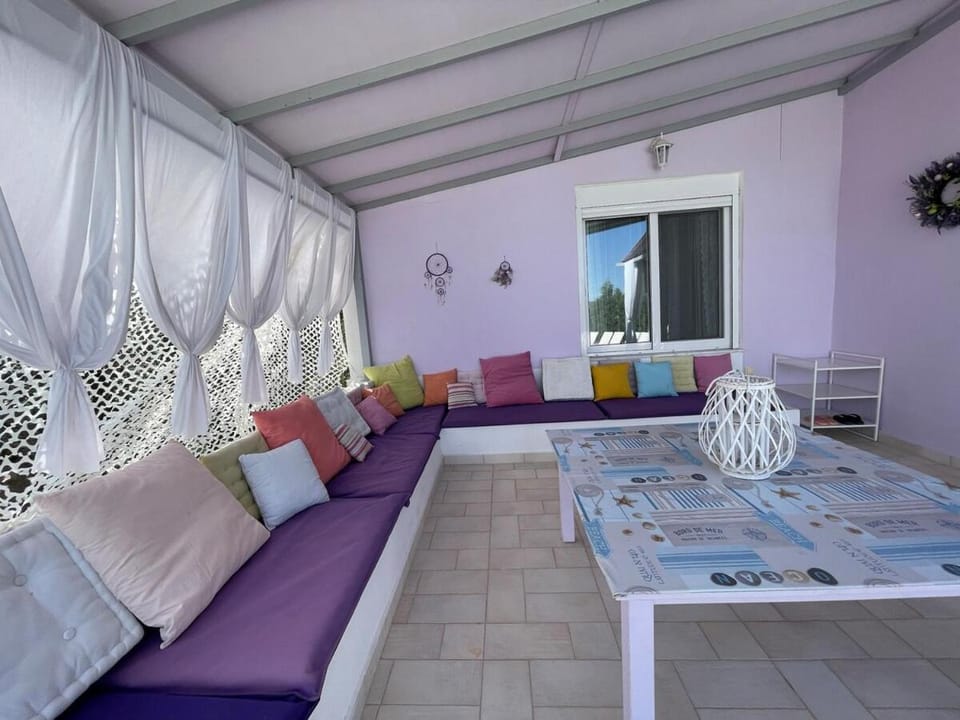 Patio, Balcony/Terrace, Living room, Seating area