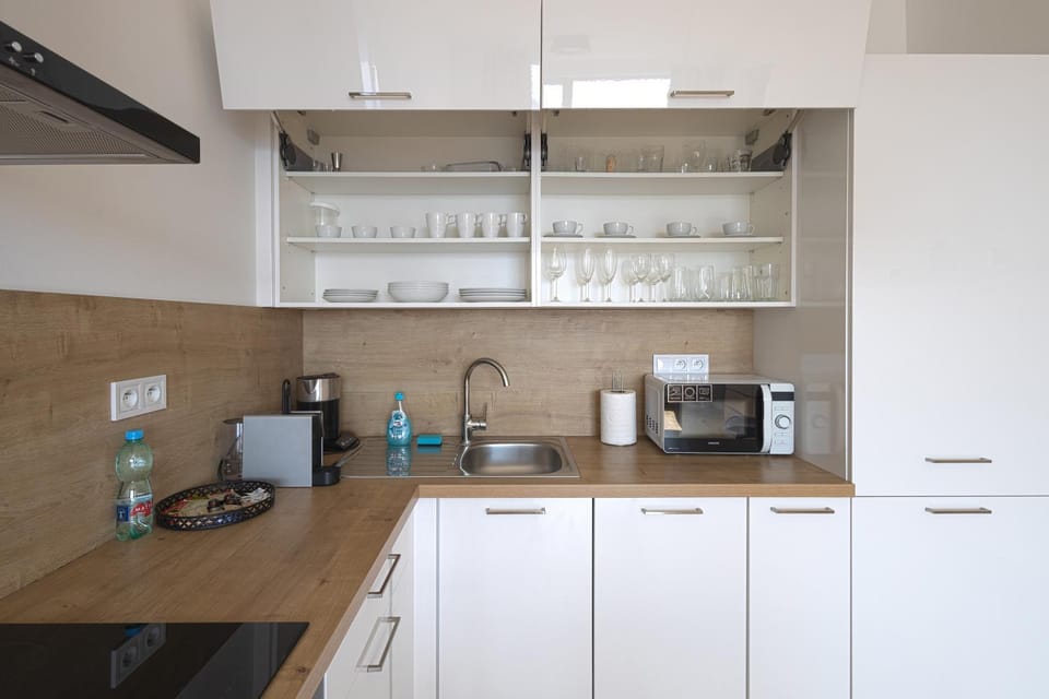 Coffee/tea facilities, Kitchen or kitchenette, dishwasher
