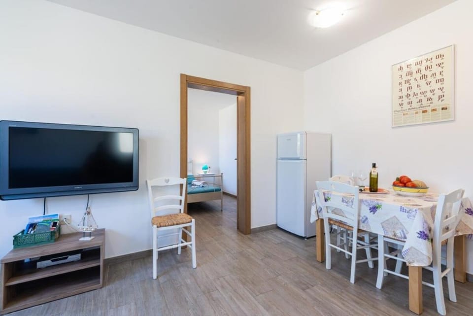 Dining area, air conditioner