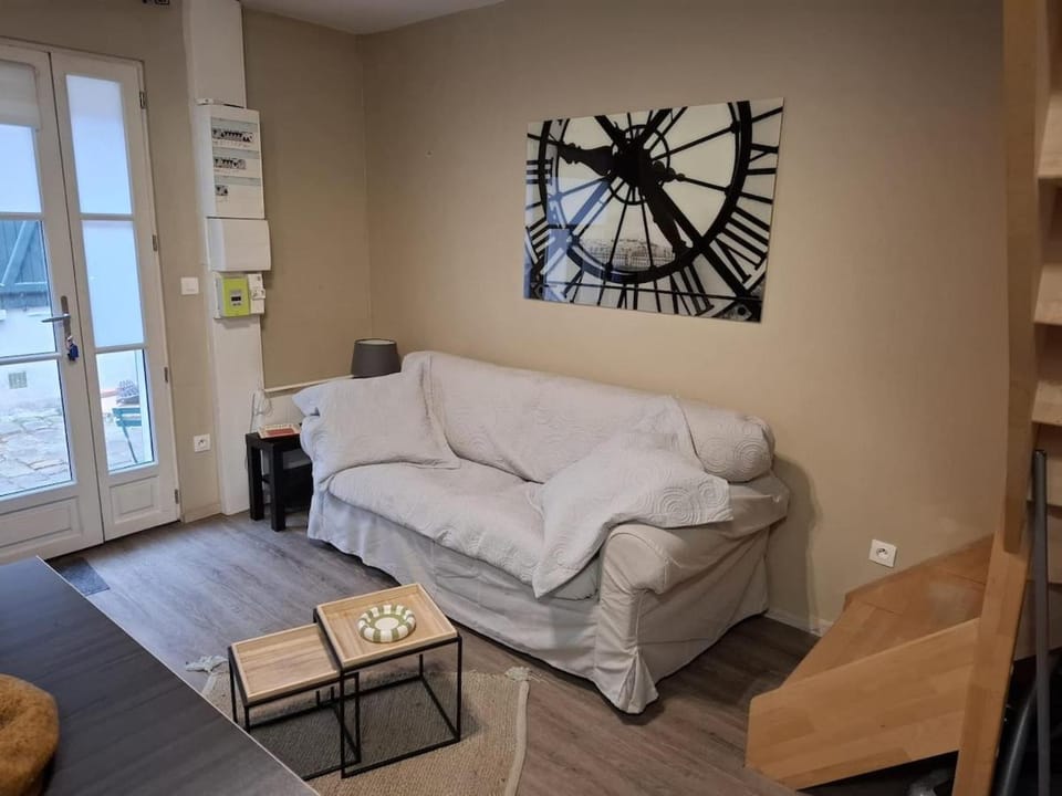 Duplex en centre-ville Apartment in Fontainebleau