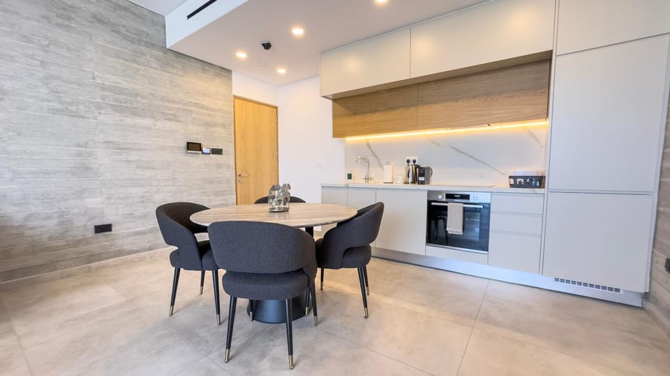 Kitchen or kitchenette, Dining area, dishwasher, oven, stove, toaster